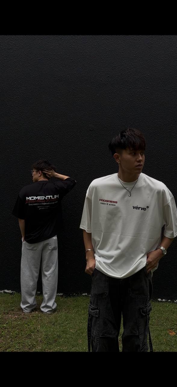 MINIMALISTIC OVERSIZED TEES