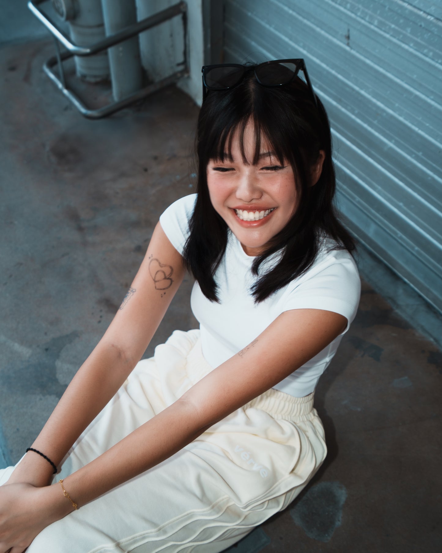 PLEATED SWEATPANTS — CREAM EDITION