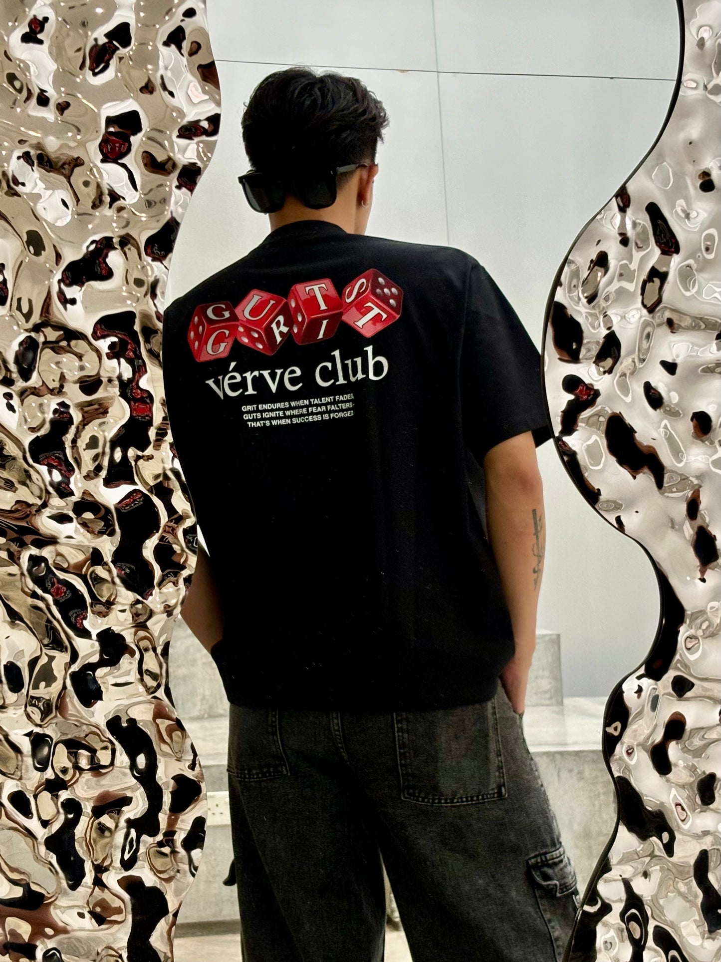 🎲 GRIT & GUTS DICE TEE (BLACK)
